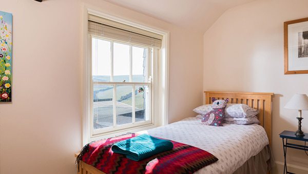 trevigue-holiday-cottage-cornwall-bedroom-6