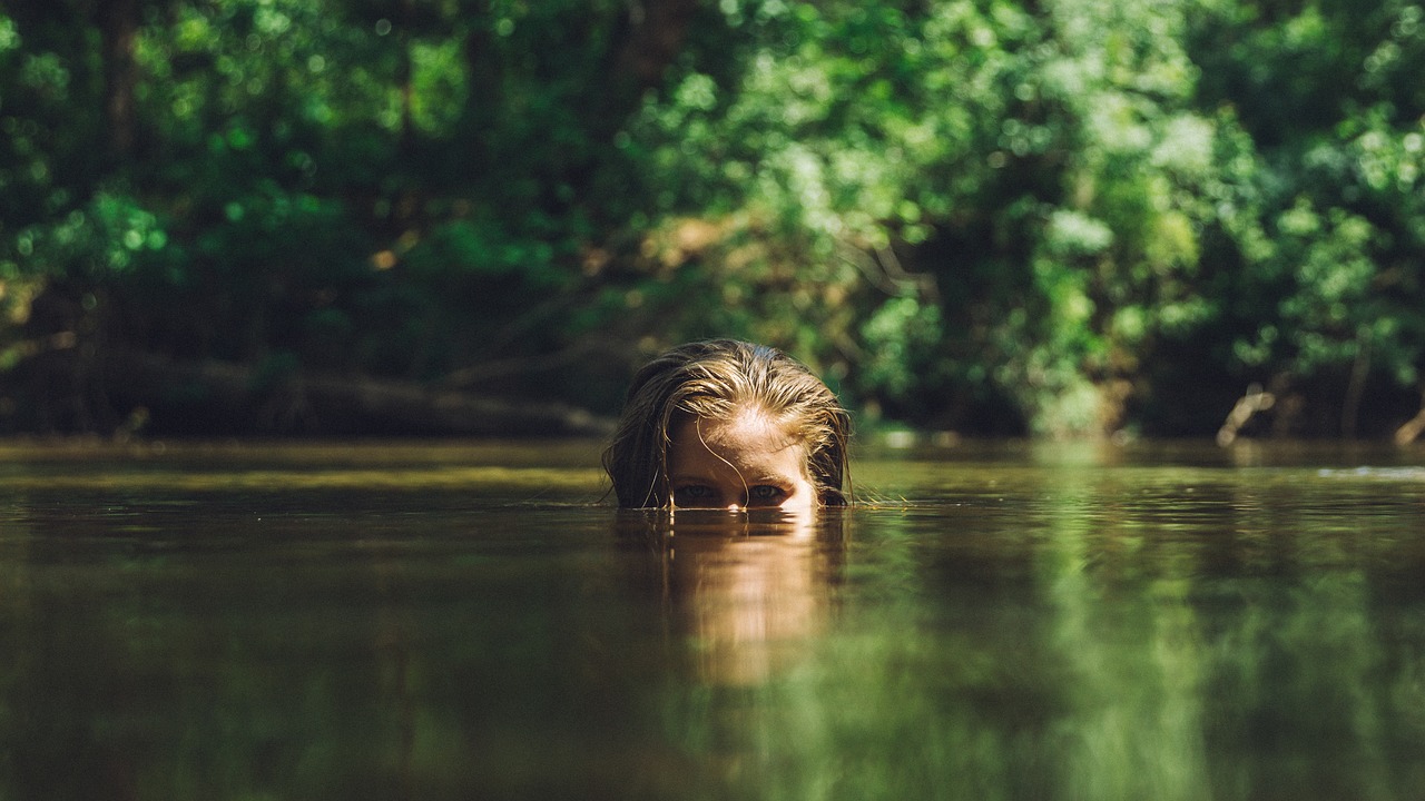 Wild Swimming at Goldiggins Quarry, Cornwall 